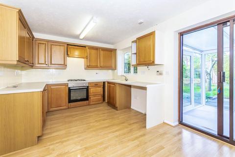3 bedroom detached house to rent, Keats Grove, Stamford, PE9