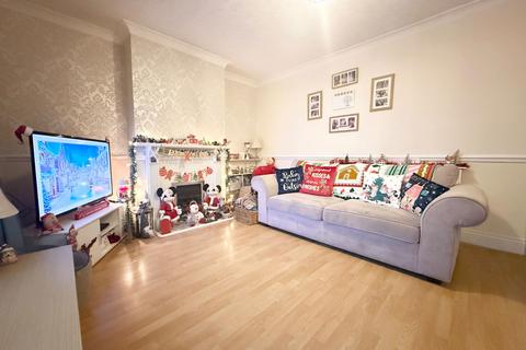 3 bedroom semi-detached house for sale, Clent Road, Stourbridge DY8