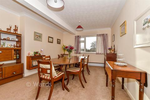 5 bedroom detached bungalow for sale, Romney Road, Lydd TN29