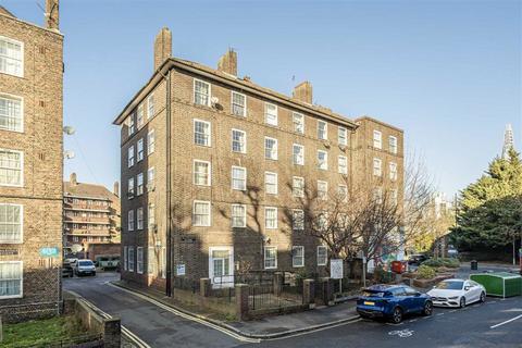 3 bedroom flat for sale, Harper Road, London SE1