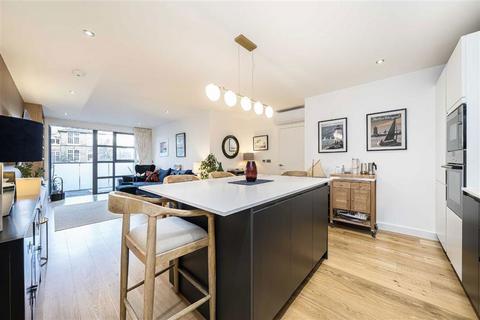 2 bedroom flat for sale, Pages Walk, London SE1