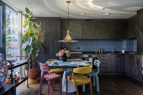 2 bedroom apartment for sale, Larden Hall Apartments, London W3