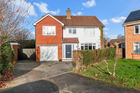 4 bedroom detached house for sale, Freemans Close, Royal Leamington Spa
