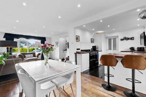 4 bedroom detached house for sale, Freemans Close, Royal Leamington Spa