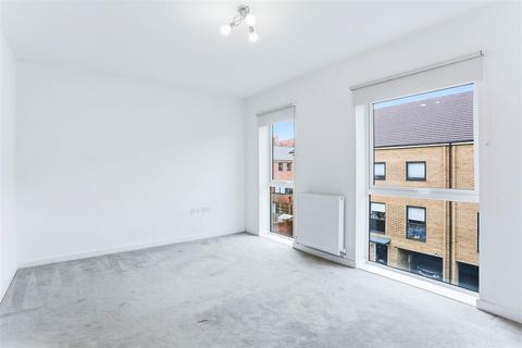 undefined, Calico Avenue, Wallington SM6