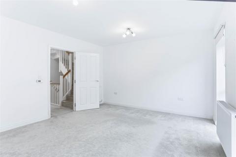 undefined, Calico Avenue, Wallington SM6