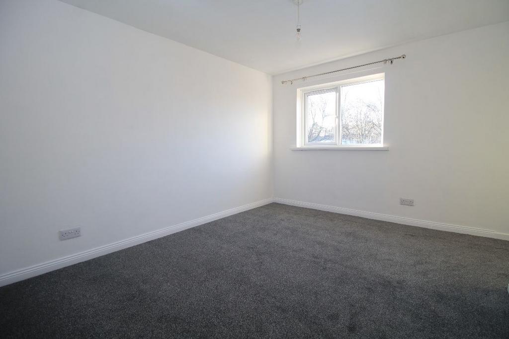 Bedroom two pic 1