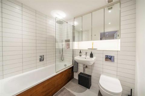 2 bedroom flat for sale, Kings Avenue, London SW4