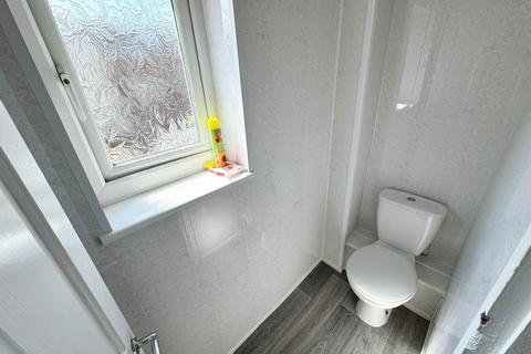 3 bedroom townhouse to rent, Napier Street, South Shields NE33
