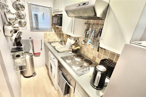 2 bedroom apartment for sale, South Parade, West Kirby, Wirral, Merseyside, CH48