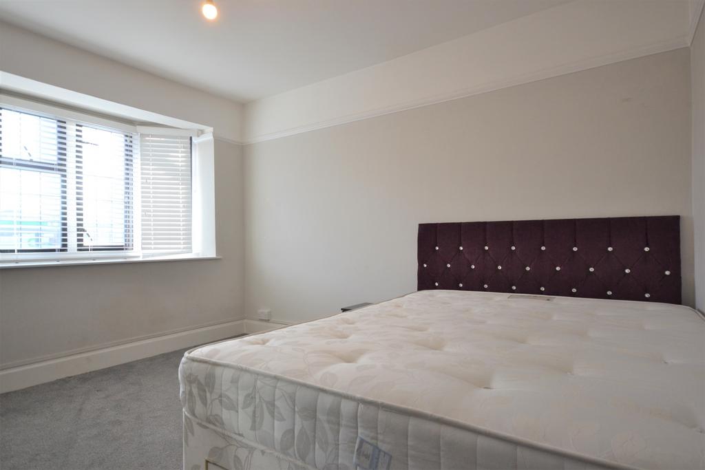 Bedroom (2)