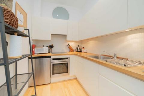 1 bedroom flat to rent, Elgin Crescent, London W11
