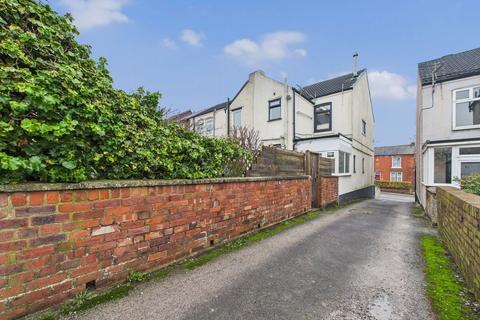 undefined, Chesterfield S42