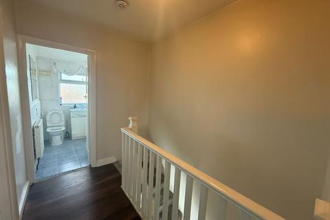 3 bedroom end of terrace house for sale, Ash Grove, Hounslow TW5
