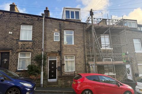 3 bedroom terraced house to rent, Exeter Street, Sowerby Bridge HX6