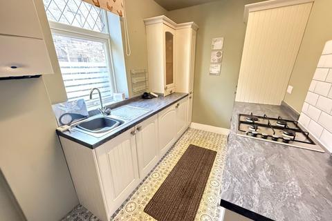 3 bedroom terraced house to rent, Exeter Street, Sowerby Bridge HX6