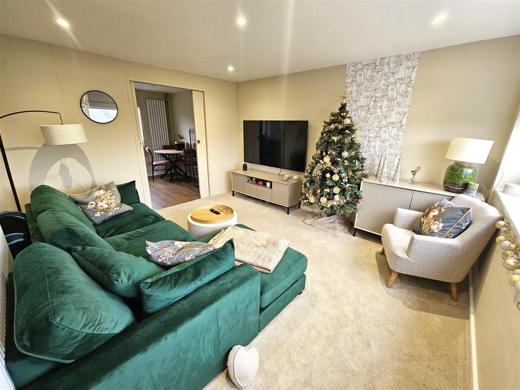 Living Room.jpg