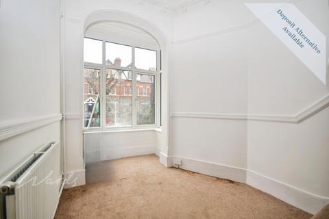 2 bedroom apartment to rent, Marten Road Folkestone CT20