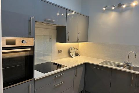 2 bedroom flat to rent, Gifford Court, Market Harborough