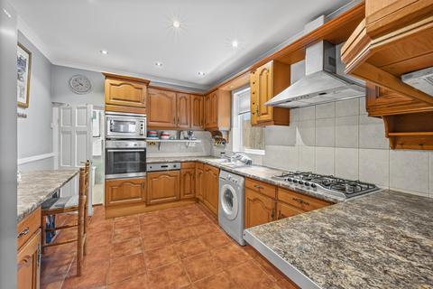 3 bedroom terraced house for sale, Stuart Road, SE15