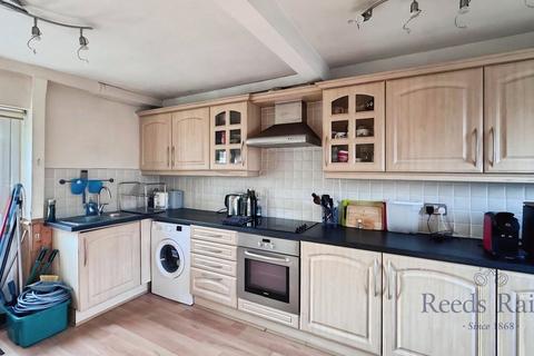 2 bedroom terraced house for sale, Blackpool Road, Preston PR2