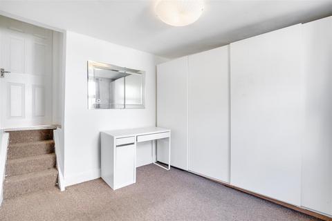 undefined, Annandale Road, London