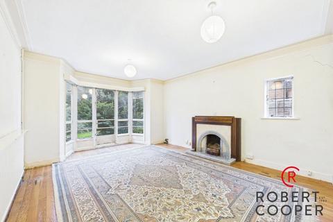 4 bedroom detached house for sale, Cedar Drive, Hatch End, Middlesex, HA5