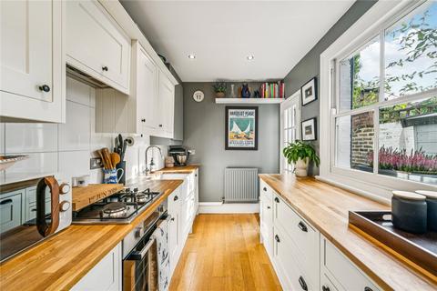 2 bedroom apartment for sale, Eland Road, SW11