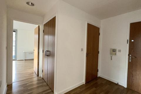 2 bedroom apartment to rent, Quadrant Crt, Empire Way