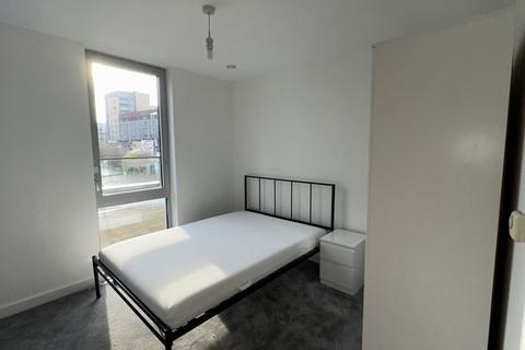 2 bedroom apartment to rent, Quadrant Crt, Empire Way
