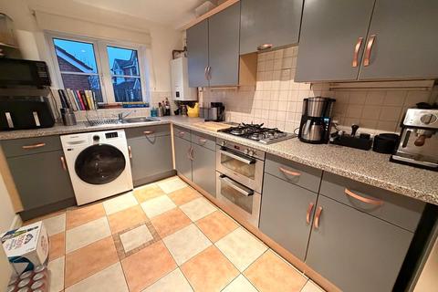 2 bedroom apartment for sale, Holmebrook Drive, Horwich, Bolton, Greater Manchester, BL6