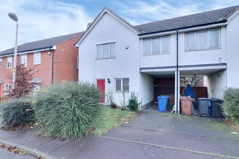 4 bedroom semi-detached house for sale, Cherwell Grove, South Ockendon RM15