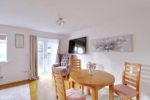 4 bedroom semi-detached house for sale, Cherwell Grove, South Ockendon RM15
