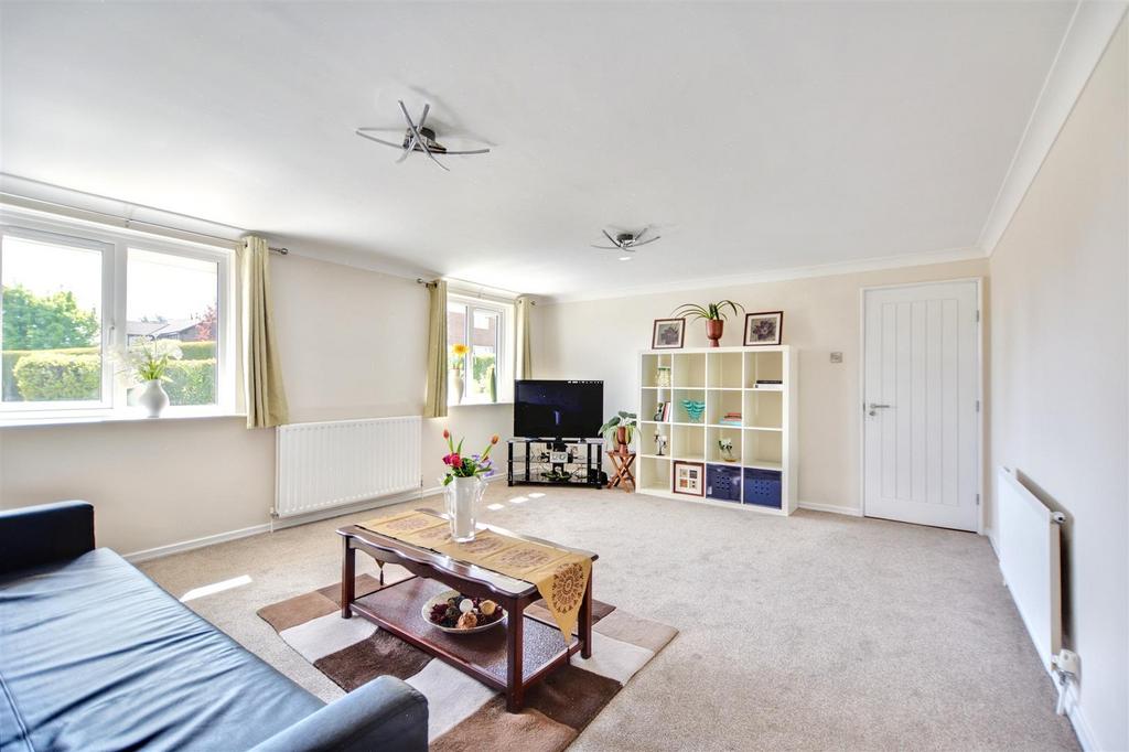 Sitting Room 1.jpeg