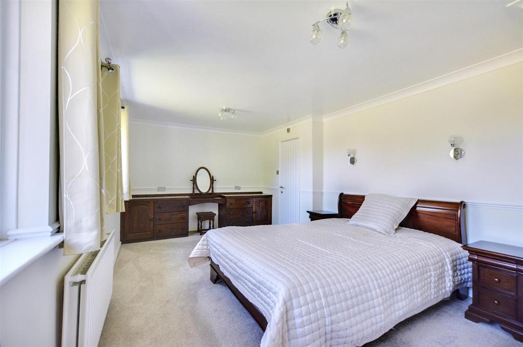 Bedroom 1 1.jpeg