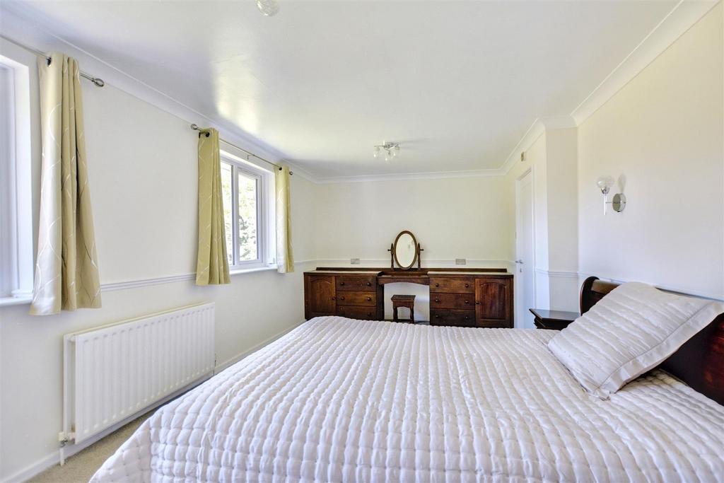 Bedroom 1 2.jpeg