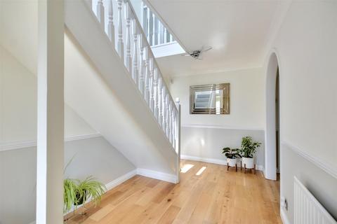 4 bedroom detached house for sale, Grangelea Gardens, Bramcote, Nottingham