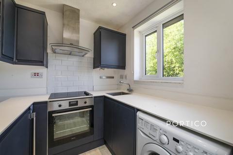 1 bedroom flat to rent, Abbey Lane, London, E15