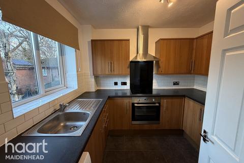 undefined, Littlebrook Avenue, Slough