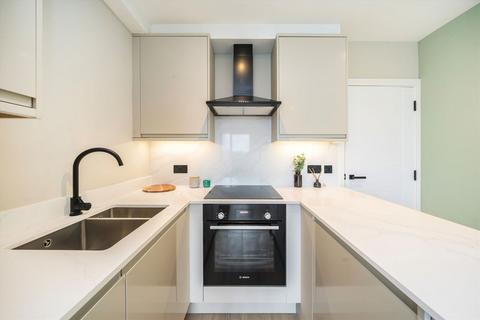 undefined, Elm Grove, Wimbledon SW19