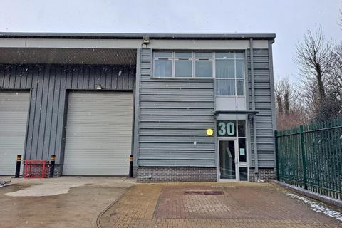 Warehouse to rent - Chess Business Park, Chesham HP5