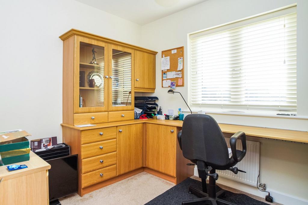 Bedroom 3 / Study