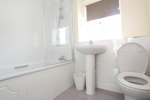 6 bedroom terraced house to rent, Foxglove Close, Bristol BS34