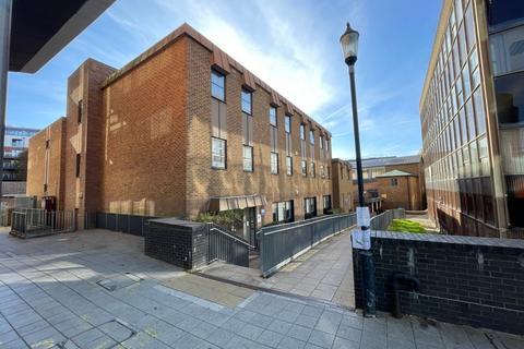 Office to rent, St Marys Walk Maidenhead SL6 1QZ