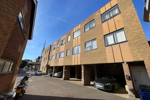 Office to rent, St Marys Walk Maidenhead SL6 1QZ