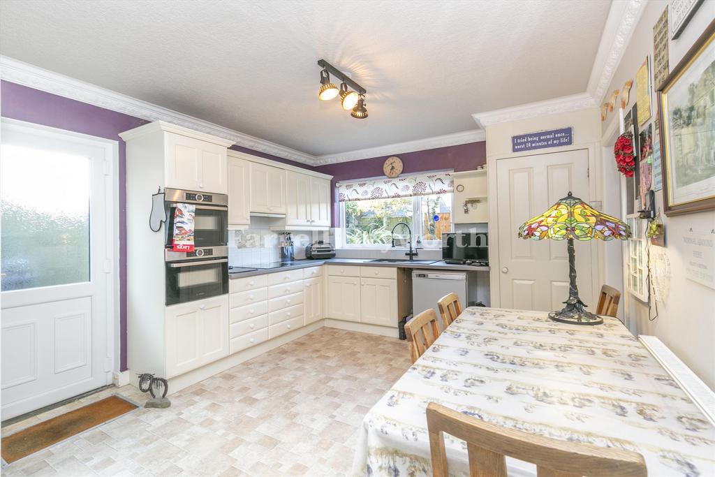Kitchen diner