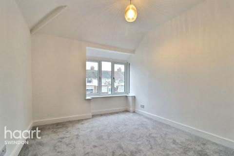 3 bedroom end of terrace house to rent, Wiltshire Avenue, SWINDON