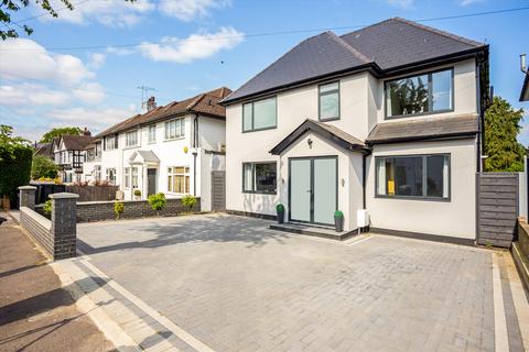 4 bedroom detached house to rent, Derwent Avenue, London, SW15