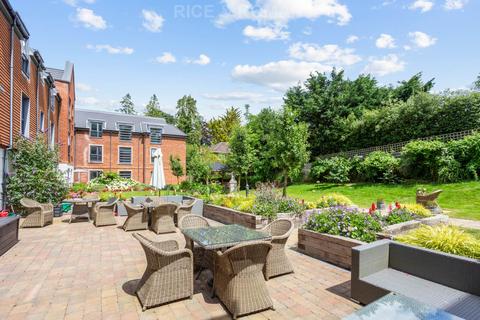 1 bedroom retirement property to rent, Dukes Ride, Crowthorne RG45