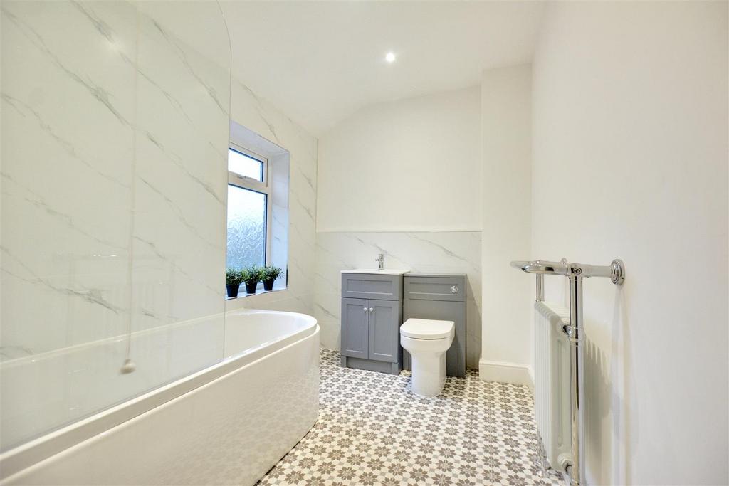 Bathroom.jpeg